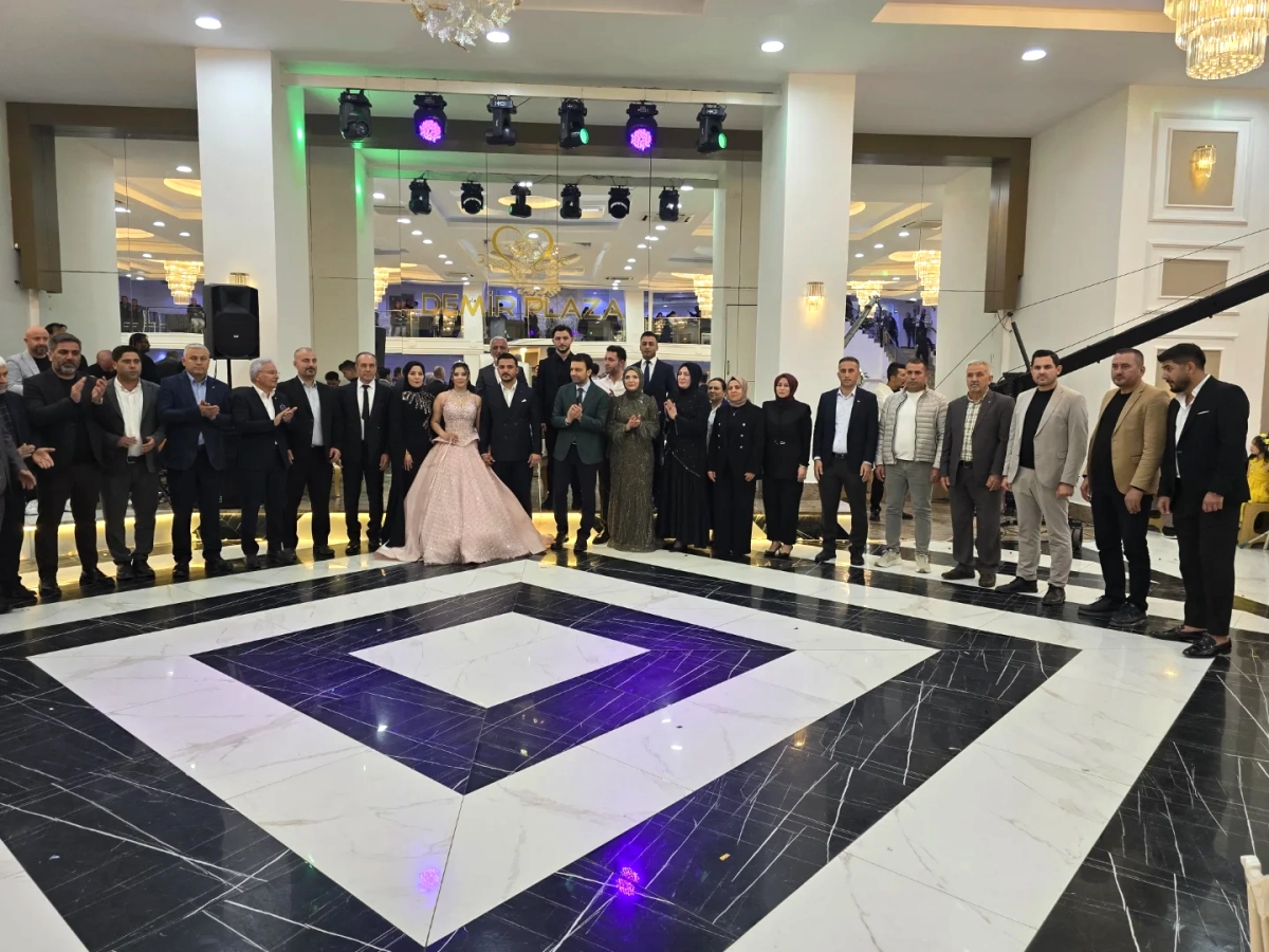 Antalya Aksu’da Protokolün Katılımıyla Nişan Merasimi