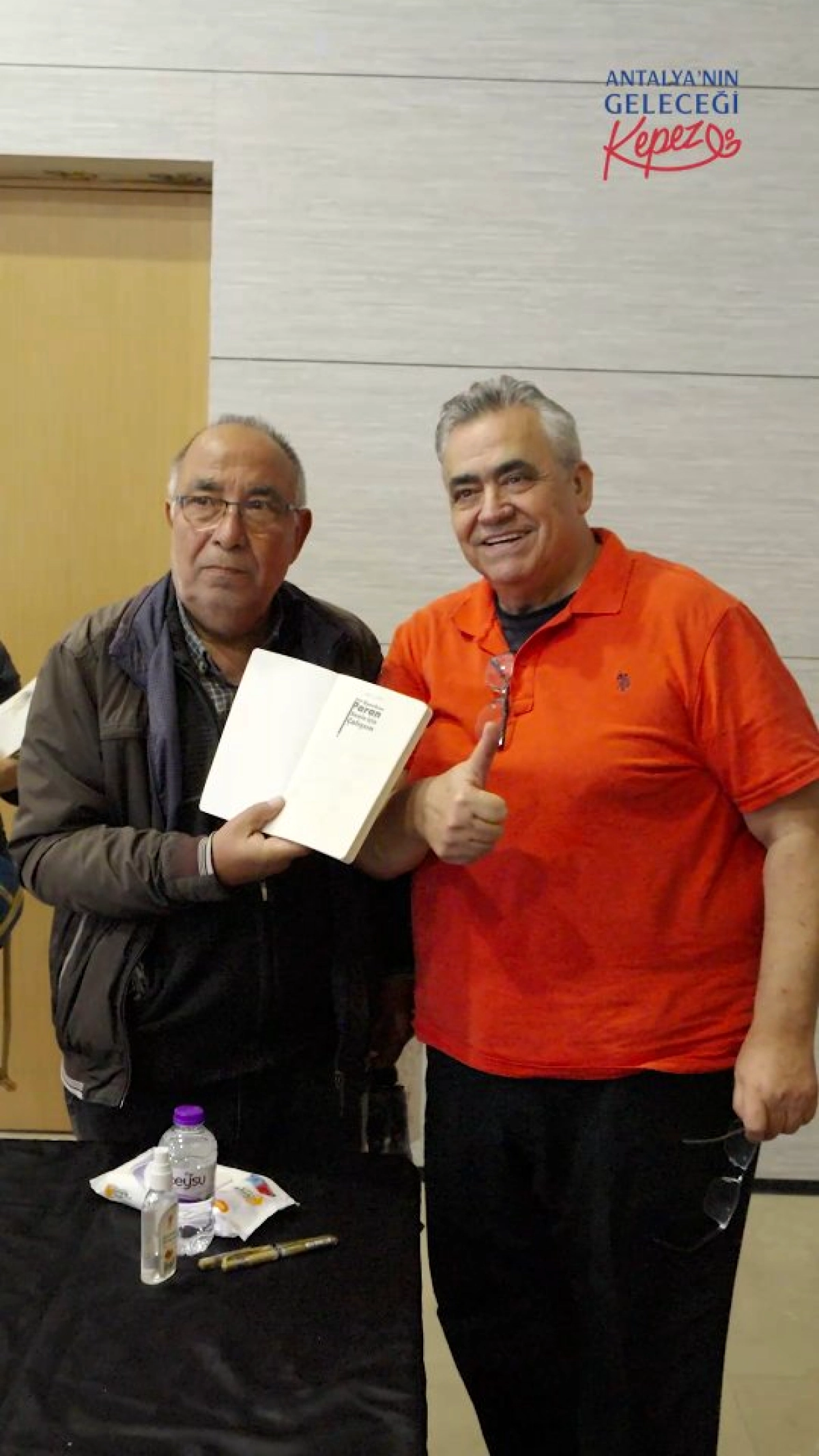 Kepez Kitap Fuarı’nda Yazar Söyleşileri Sürüyor