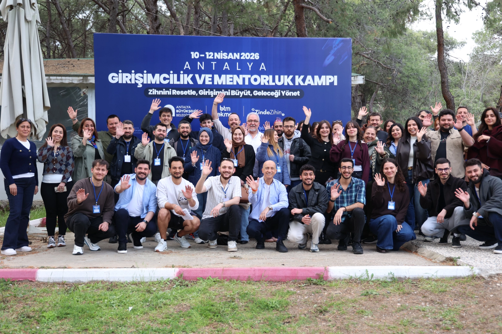 Antalya’da teşebbüscilik ve mentorluk kampı gençleri bir araya geldirdu