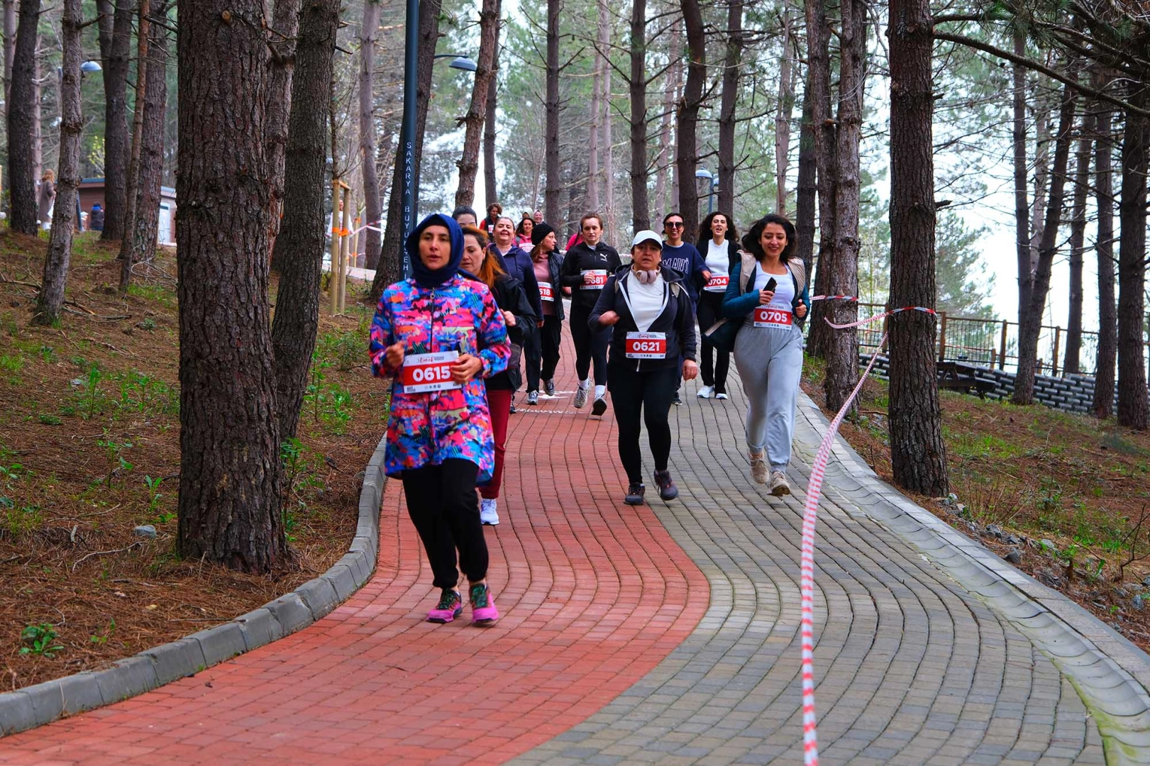 ‘Bahar Koşusu’ Sapanca’da renkli görüntülere sahne için kritik an yaşandı