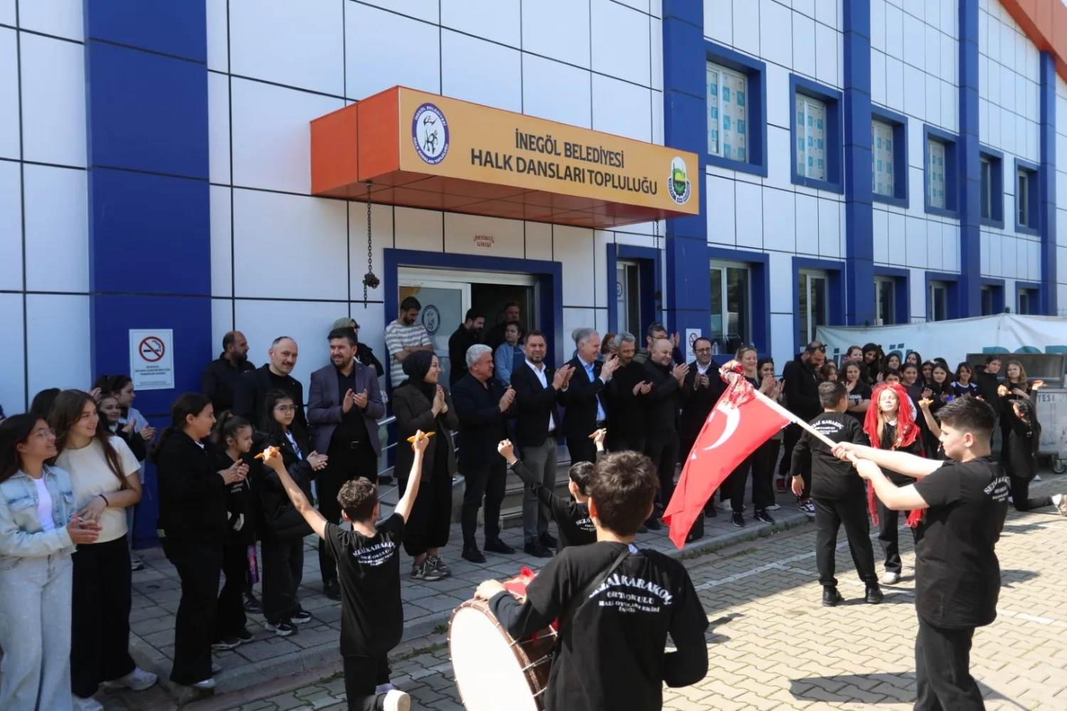 Bursa İnegöl’de Başkan Taban’dan Halk Dansları’na ziyaret