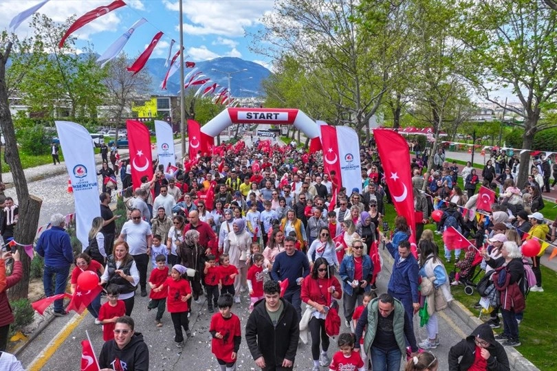 Denizli’de 23 Nisan Coşkusu çocuk koşusuyla artık hayata geçiyor