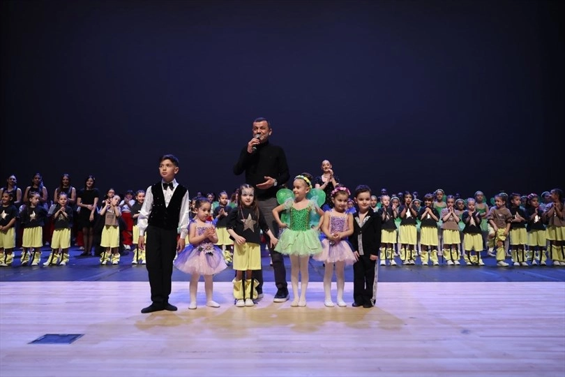 Denizli’de 23 Nisan etkinlikleri miniklerle artık hayata geçiyor