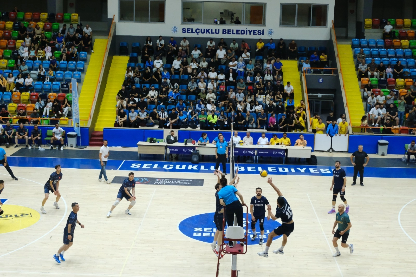 Konya’da ilçeler arası voleybol heyecanı artık hayata geçiyor