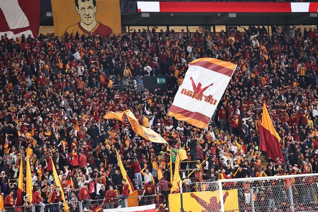 Galatasaray’dan Taraftarlarına Sabah Mesajı: Sosyal Medyada Büyük İlgi