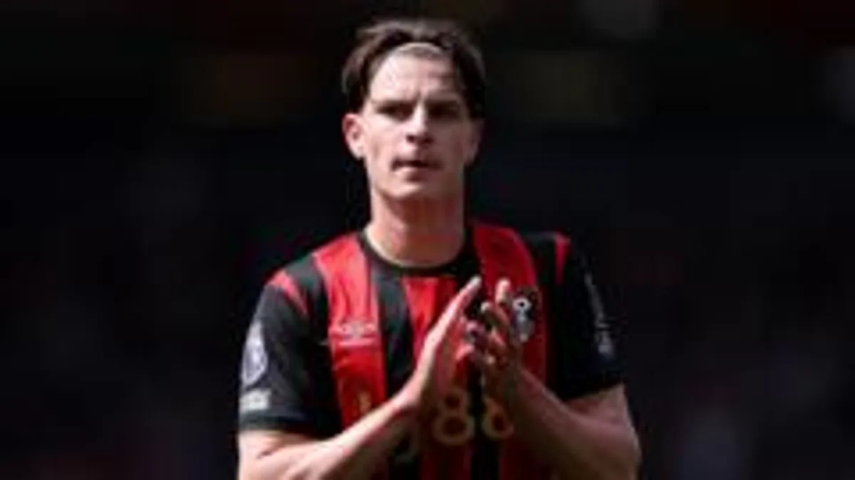 Bournemouth’ta Alex Scott Krizi: Yeni Sözleşme Teklifini Reddetti