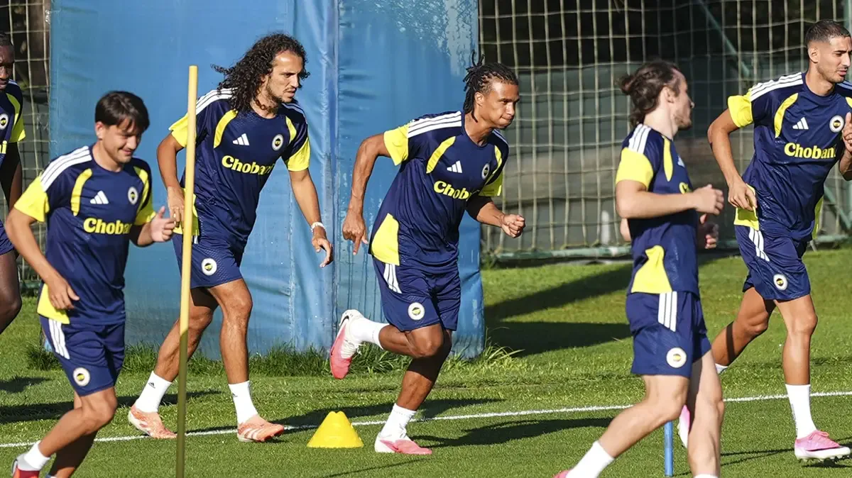 Fenerbahçe’den UEFA’ya kritik bildirim: Greenwood ve Ake listeye dahil edildi