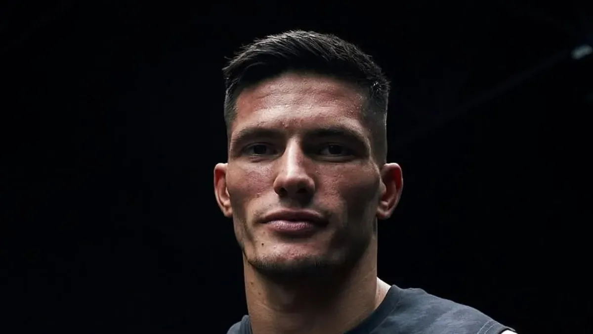 Islam Dulatov UFC’de Türkiye adına dövüşecek: Türk pasaportu aldı