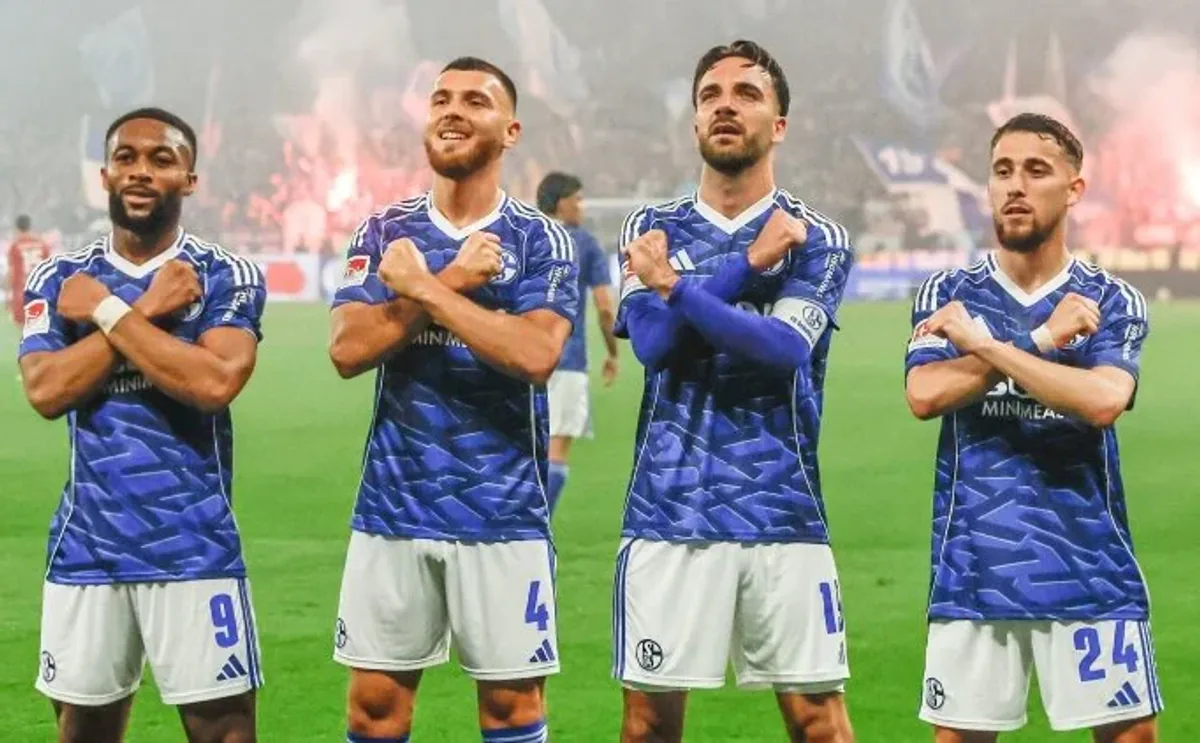 Kenan Karaman Yazdı, Schalke 04 Bundesliga’ya Döndü: Milli Kaptanın Başarısı