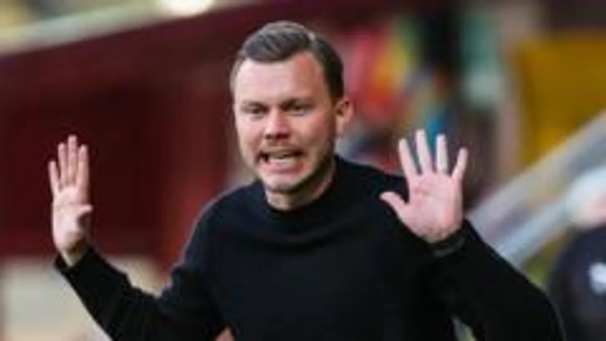 Motherwell Teknik Direktörü Alfred Johansson’a Faroe Adaları’nda Sert Uyarı