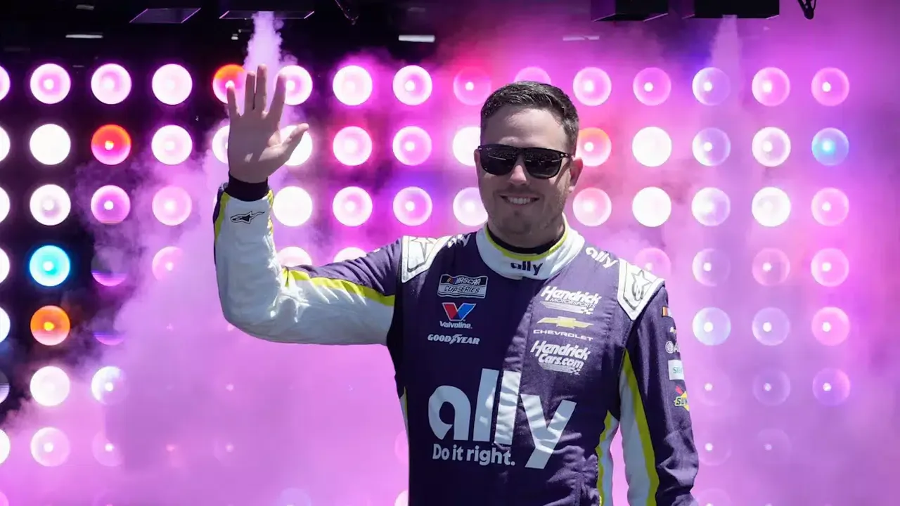NASCAR’da Bir Dönemin Sonu: Alex Bowman 2027’de Emekli Oluyor